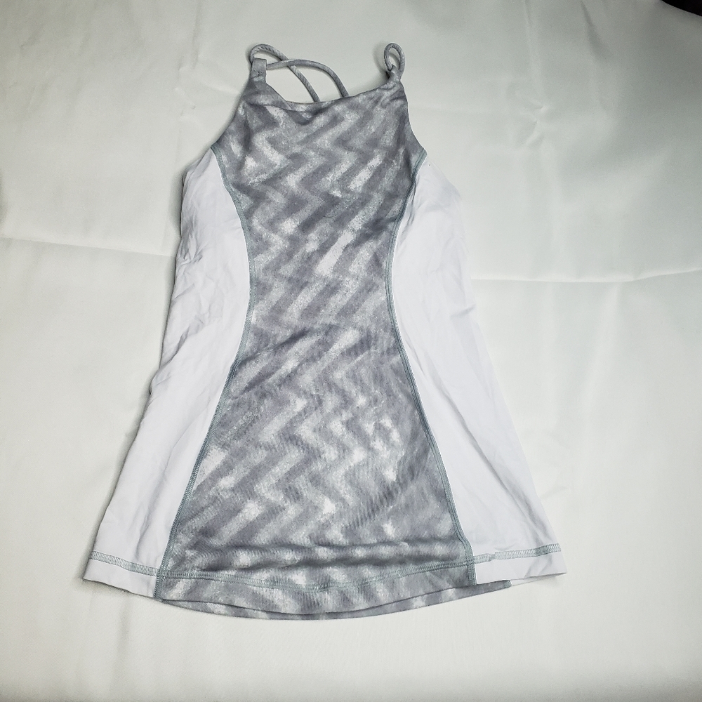 Lululemon Virtuous White Blazer Fossil Gray Tank Top size 4 Yoga Shelf Bra
